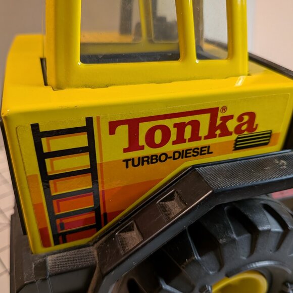 Mighty Tonka Turbo-Diesel Dump Truck Model 3901 80s Pressed Steel Metal - Picture 9 of 13